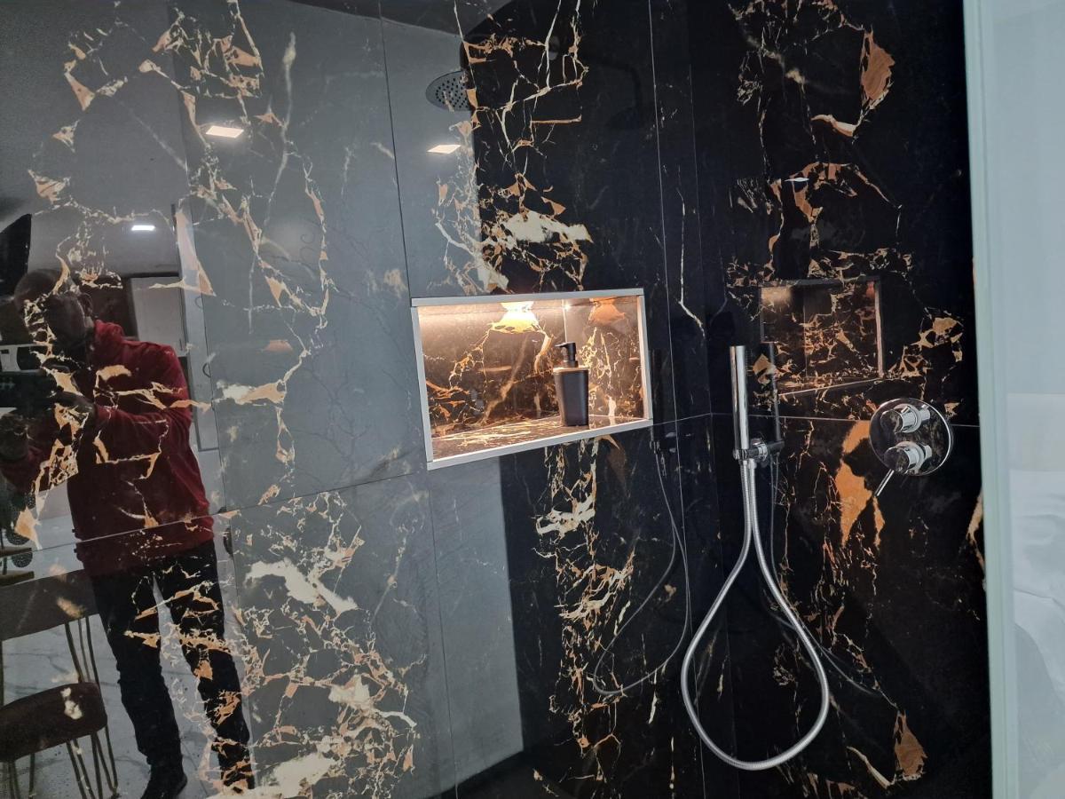 Апартаменты Megaride House Неаполь Экстерьер фото